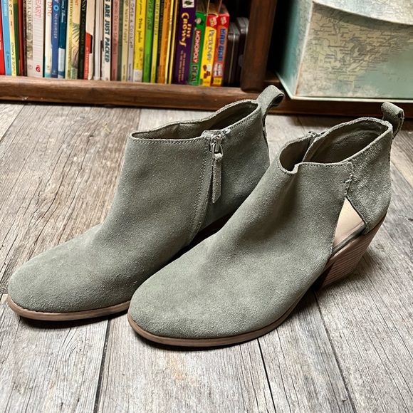 TOMS | Lea suede booties green - Picture 8 of 12